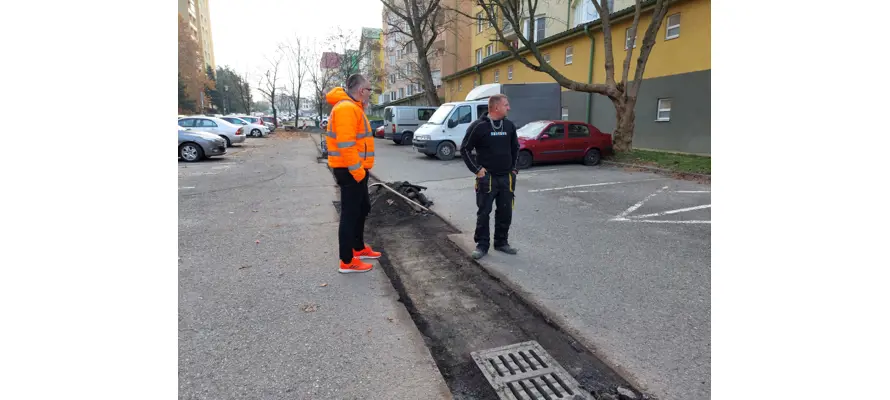 Pri rekonštrukcii parkoviska na Heyrovského recyklujeme materiály