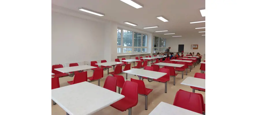 Spustilli sme prevádzku jedálne priamo v budove školy