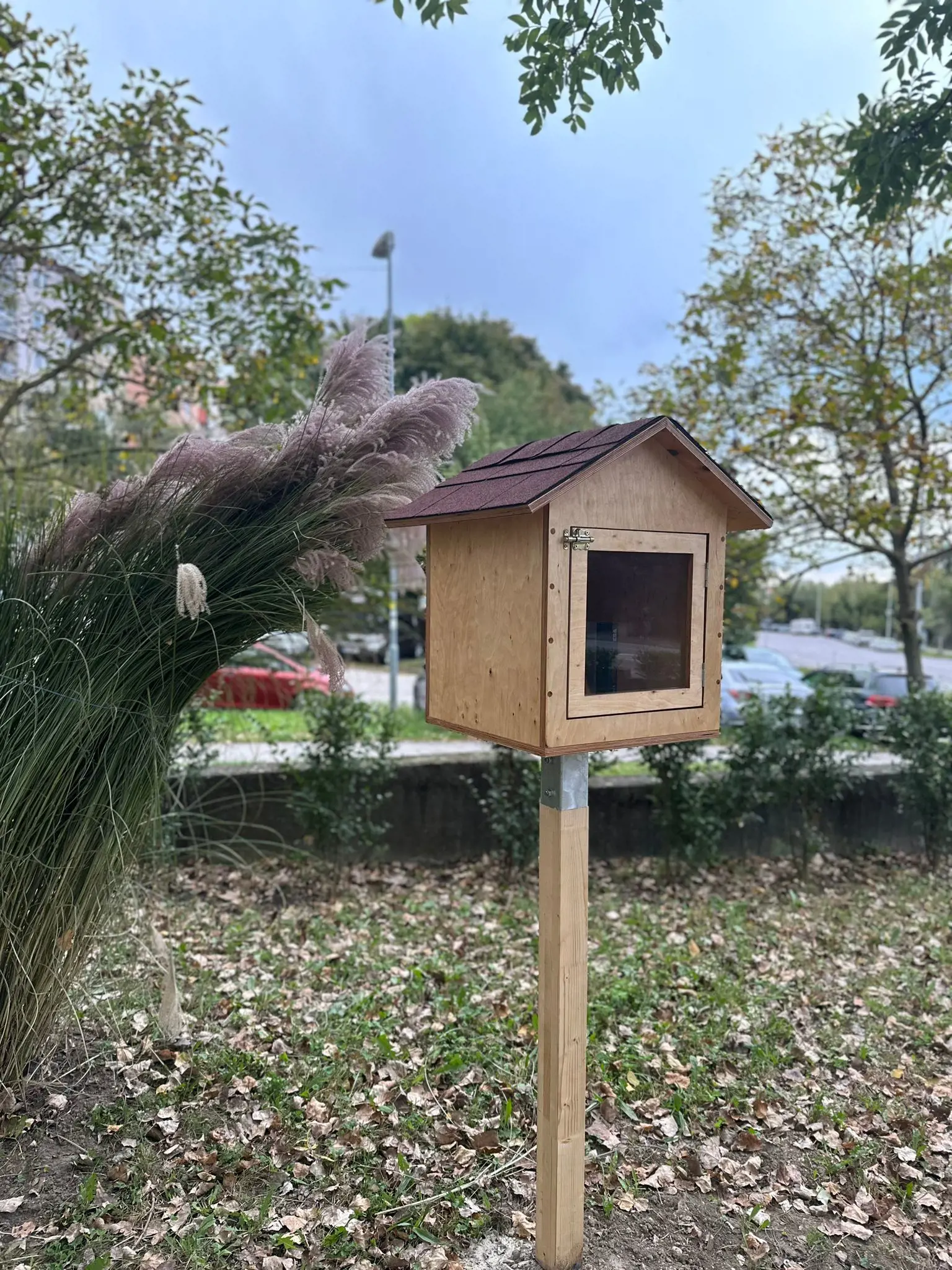 Máme druhú knižnú búdka