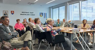 Seniori sa naučili rozoznať dezinformácie