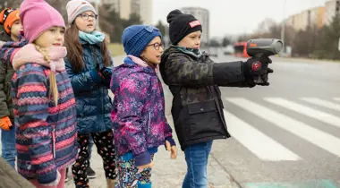 Tretina rodičov považuje dopravnú situáciu v okolí školy za nebezpečnú