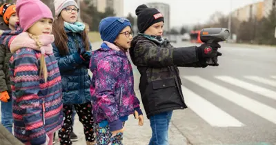 Tretina rodičov považuje dopravnú situáciu v okolí školy za nebezpečnú