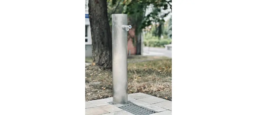 Pitná fontánka na námestí