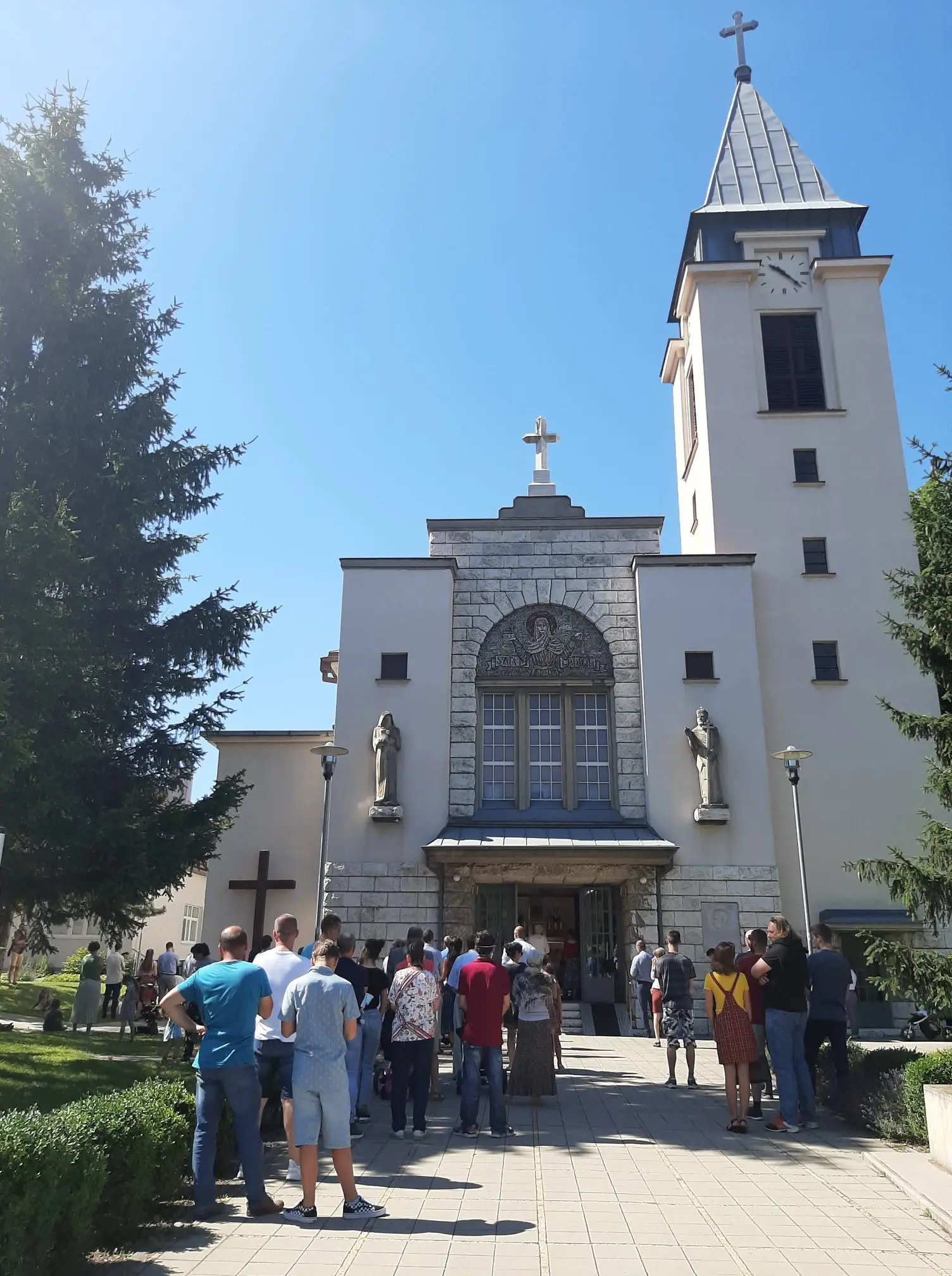 Výstavba Kostola sv. Margity v Lamači (1947 – 1951) podľa projektu architekta Milana Michala Harminca