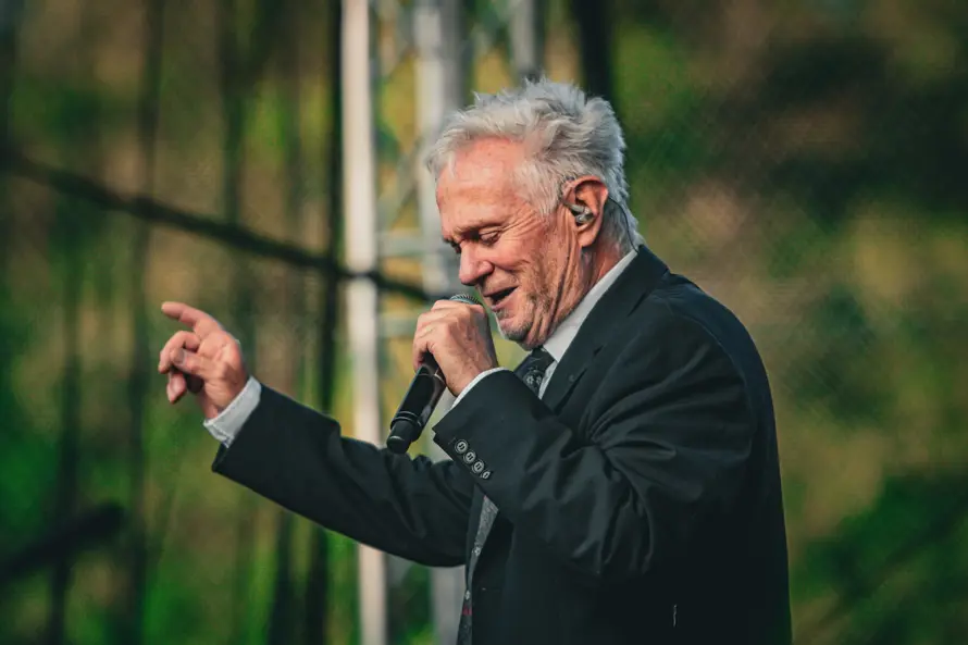 JÁN KURIC: „Koncert treba prežiť, nie sledovať cez mobil.“
